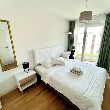 בית הארחה Cape Homes St-sulpice 3*