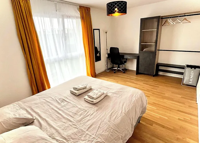 Cape Homes St-sulpice 招待所 3*