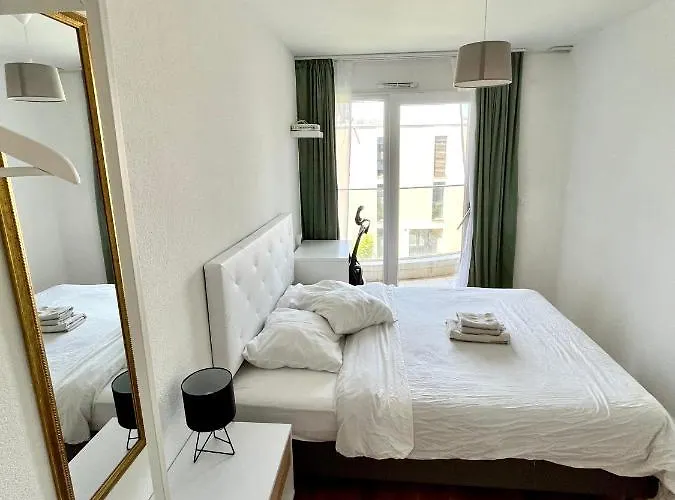 Cape Homes St-sulpice Pensionat 3*